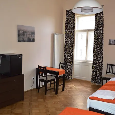 פראג Valentina Apartments מראה חיצוני תמונה